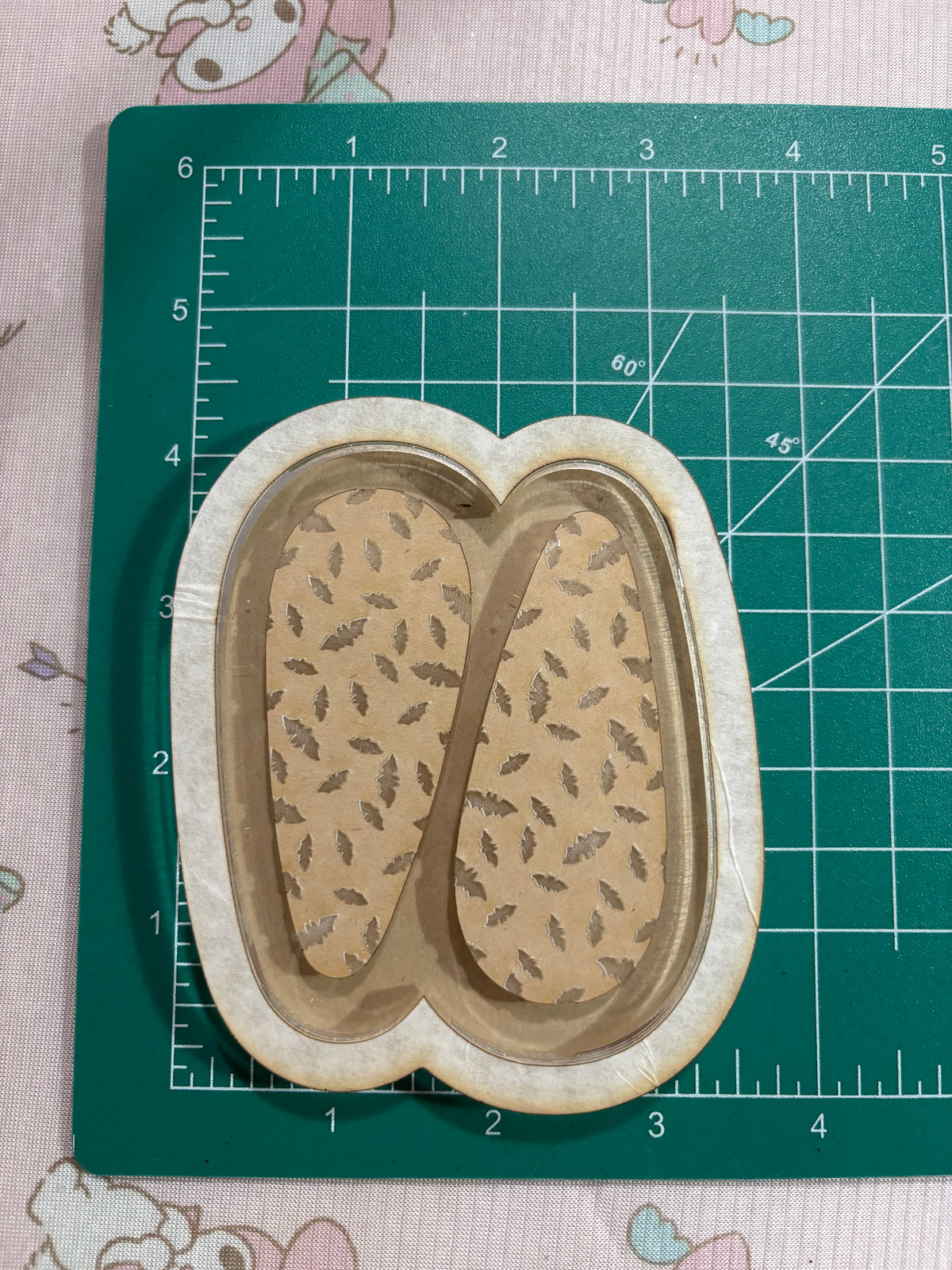 Batty barrette clip mold