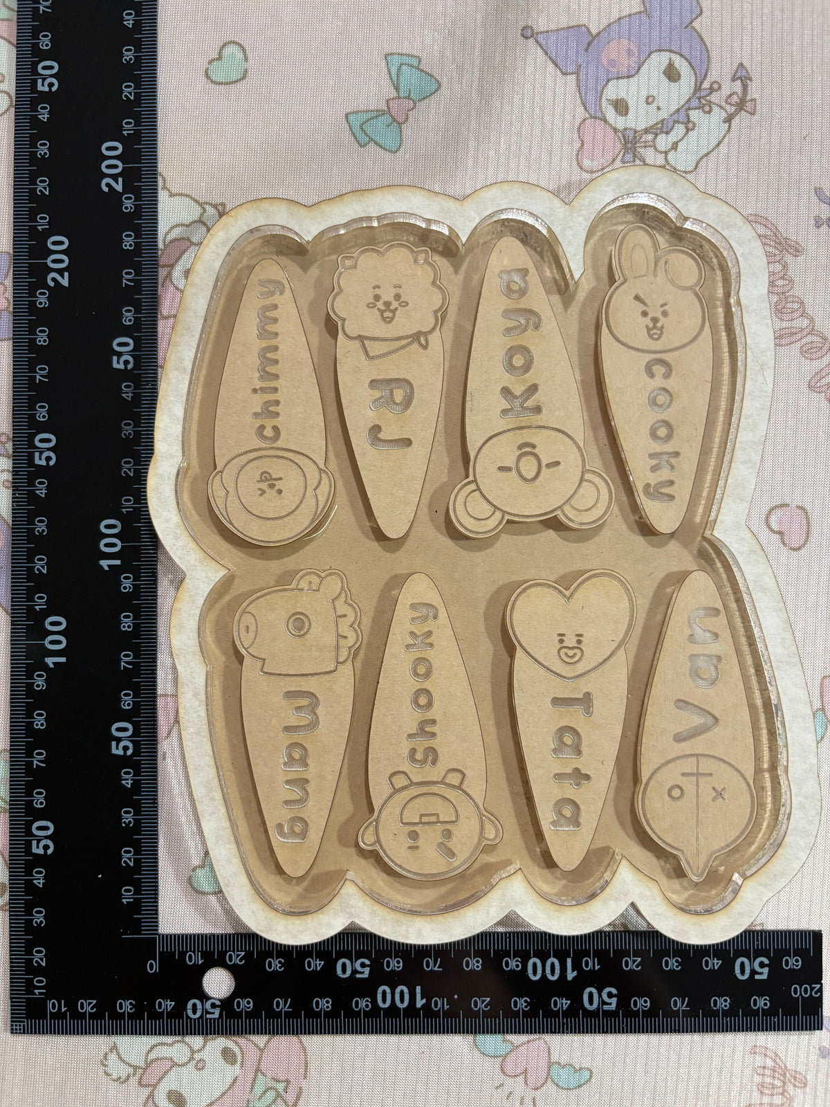Kawaii anime kpop bt21 jumbo barrette clip mold palette (Copy)