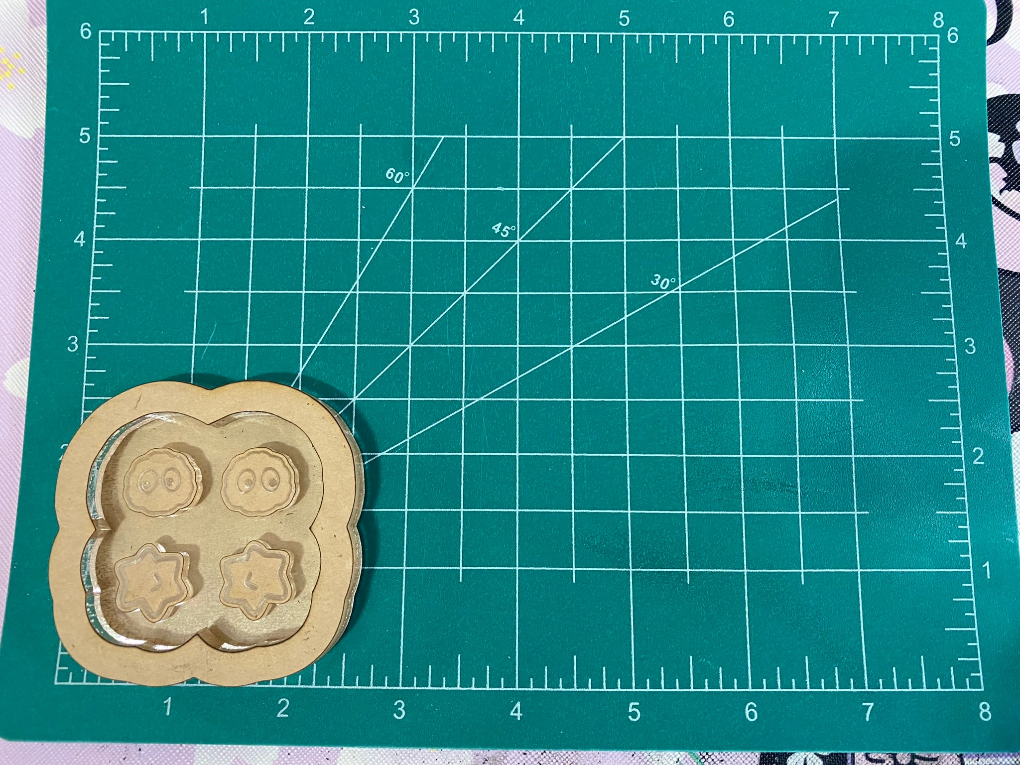 Dust bunnies and candy stud earrings mold palette