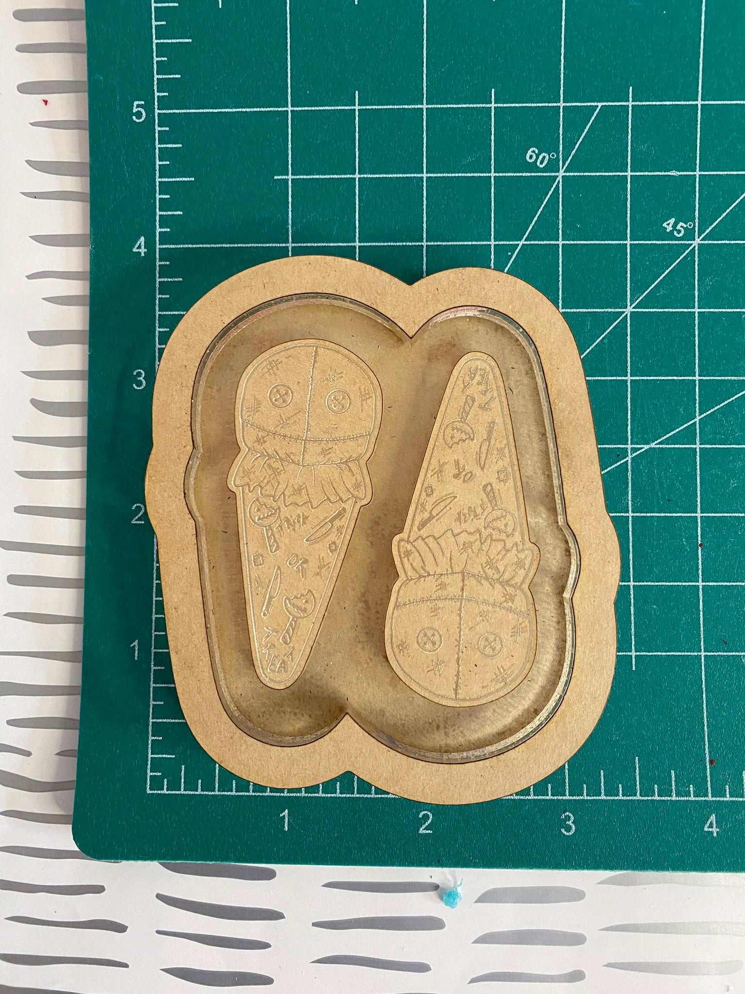 Trick or treat horror guy movie barrette clip mold