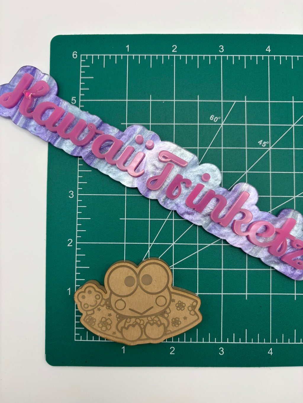 Kawaii Hawaiian surf cat friends flat grip keychain molds palette