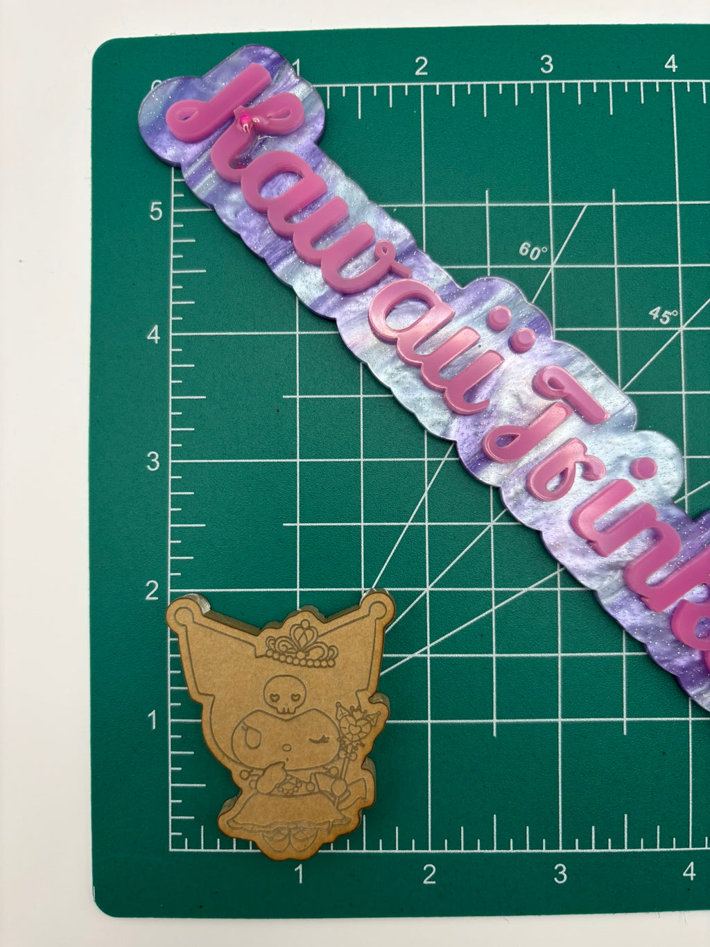 Kawaii queen bunny flat grip keychain mold