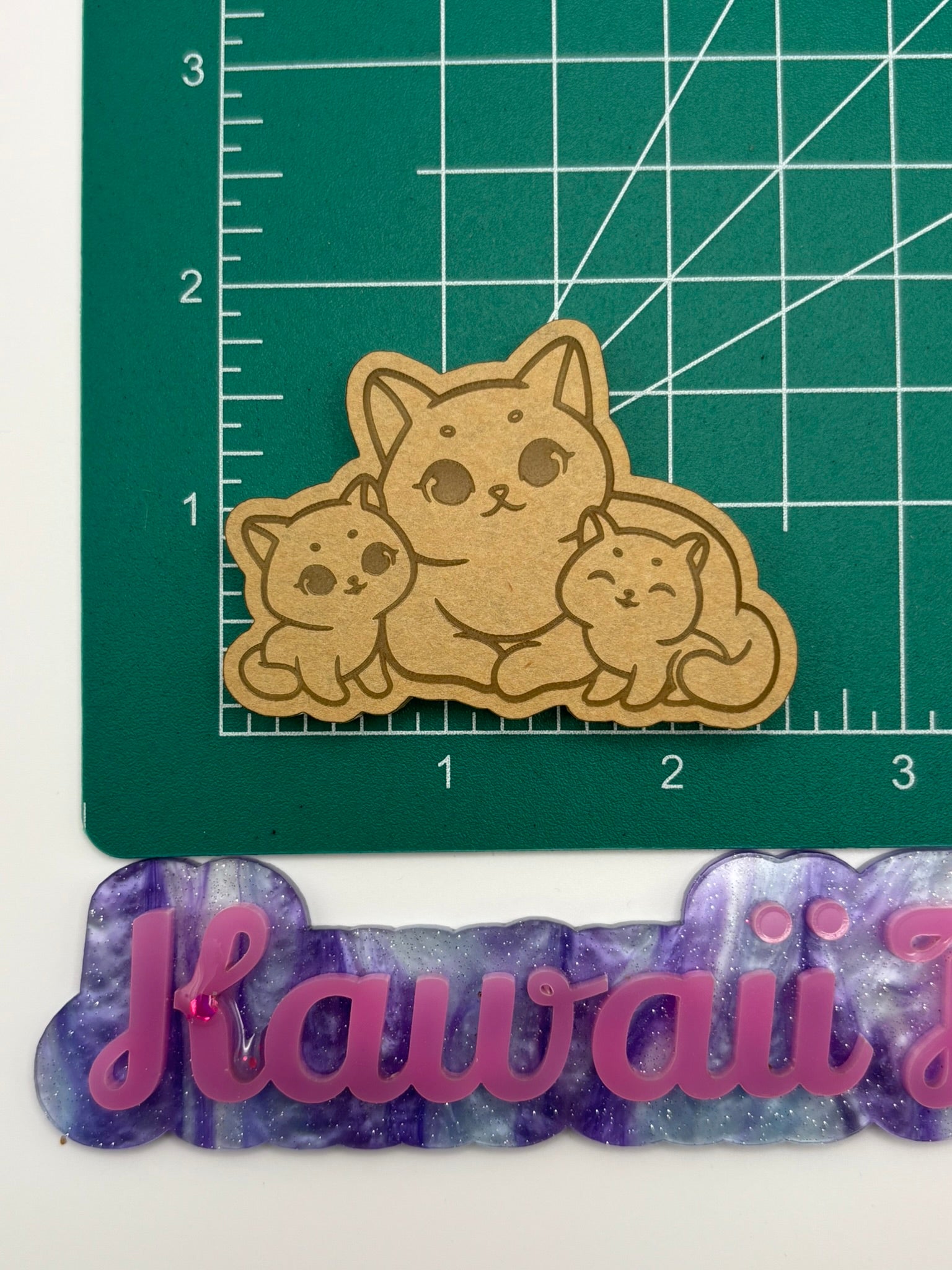 Kawaii cat and baby trio flat grip keychain mold