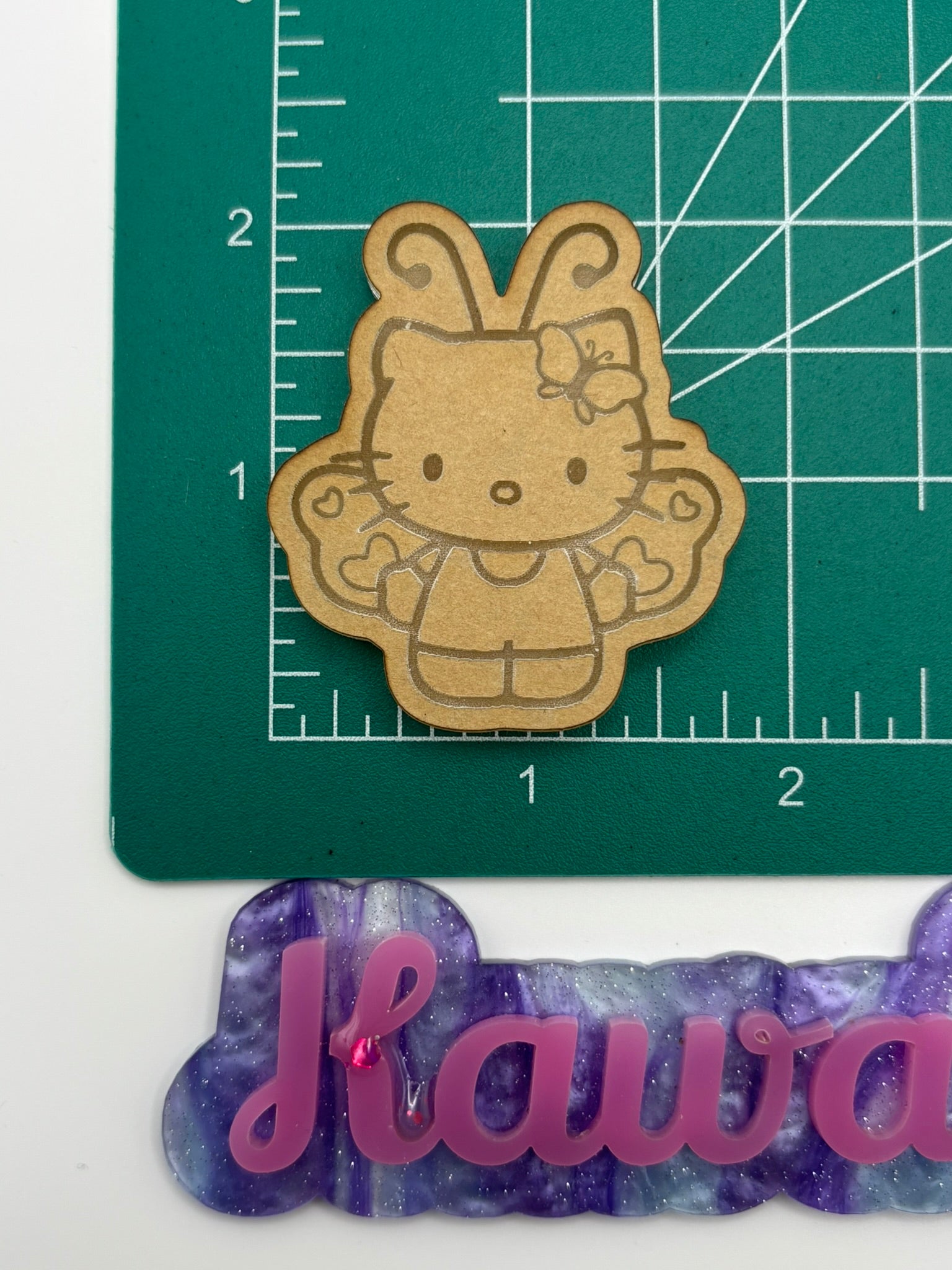 Kawaii cat butterfly flat grip keychain mold