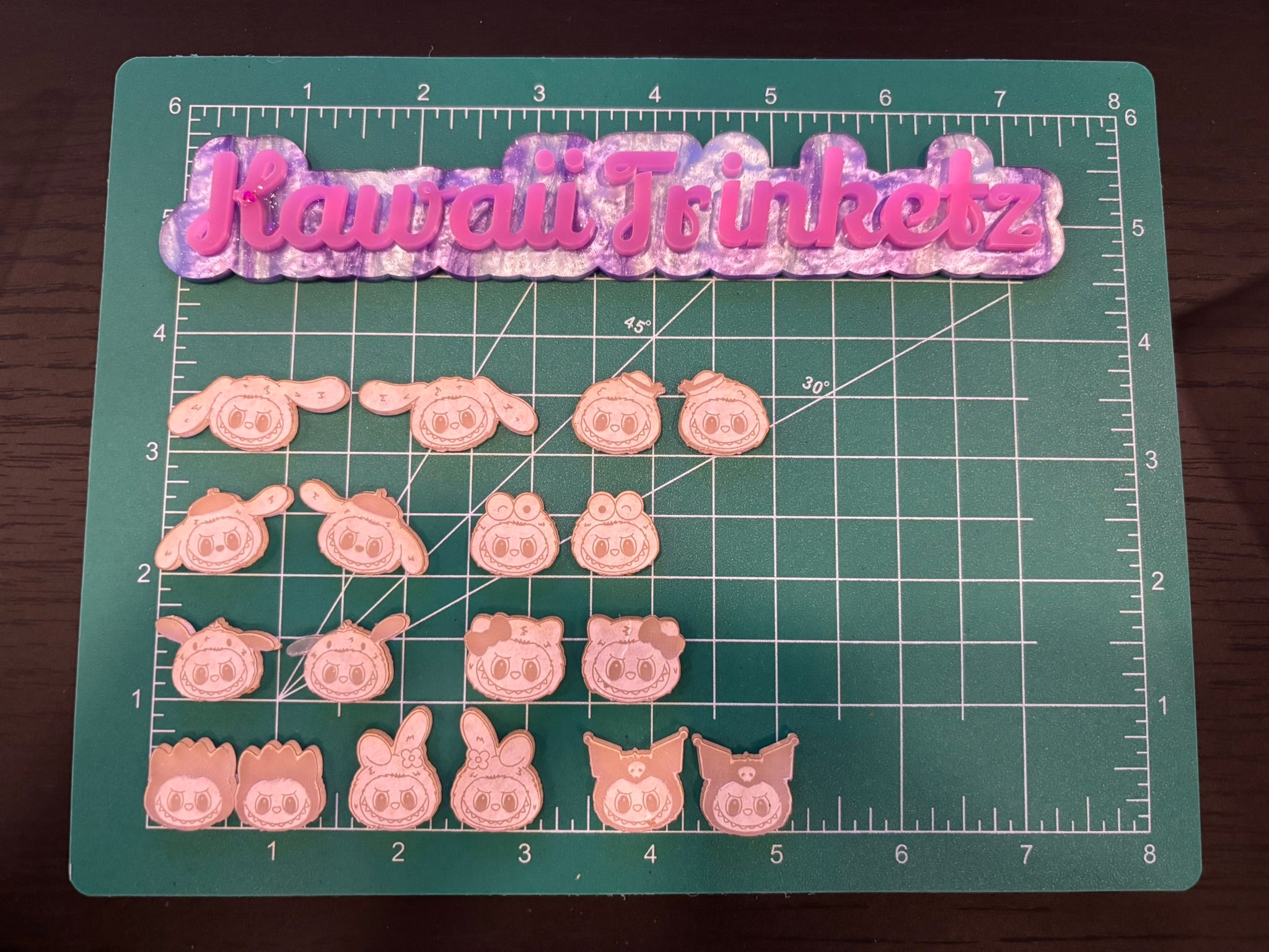 Monster Fufu and cat friends stud earrings molds palette