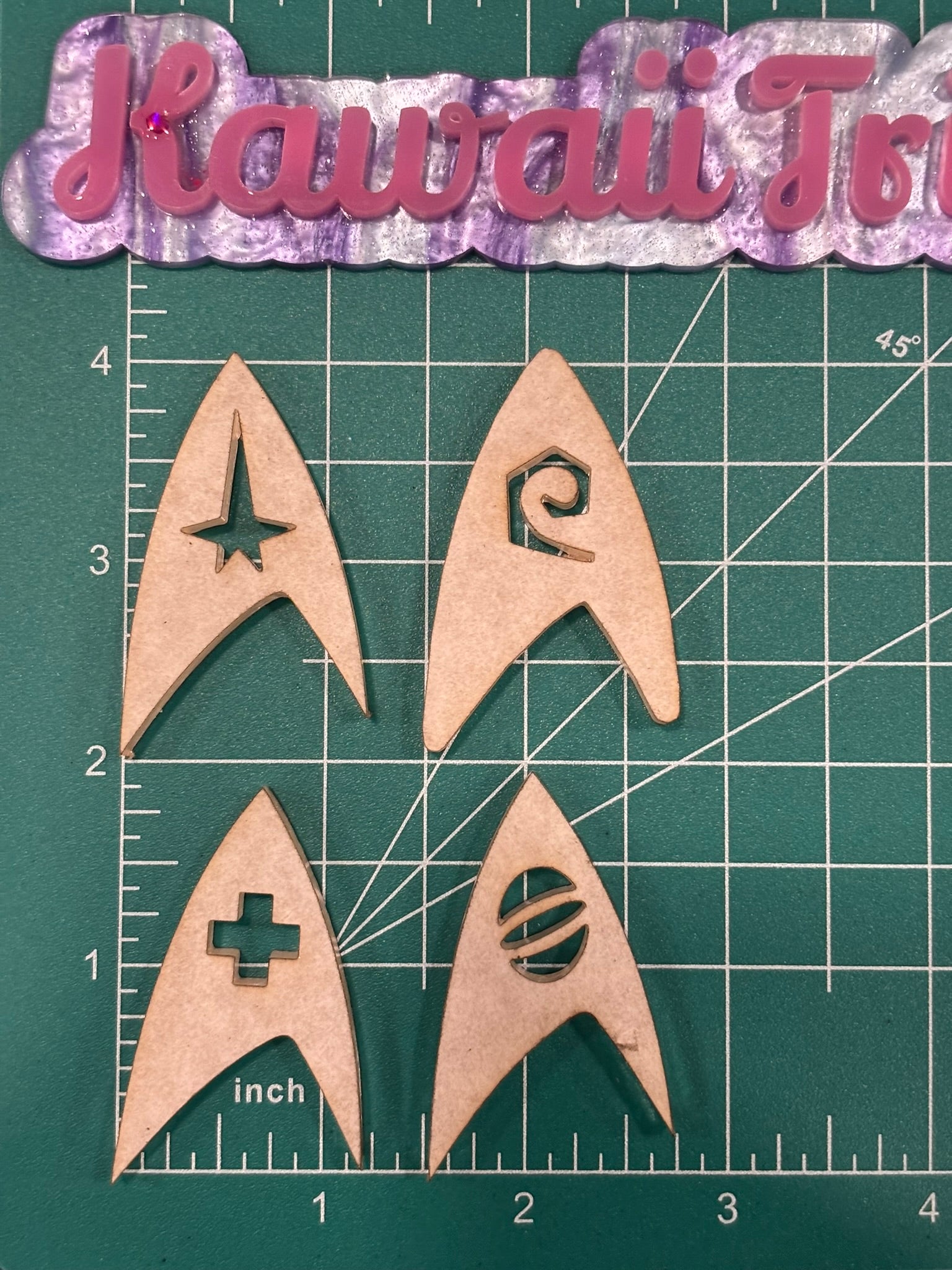 ST explorers badge flat mold palette