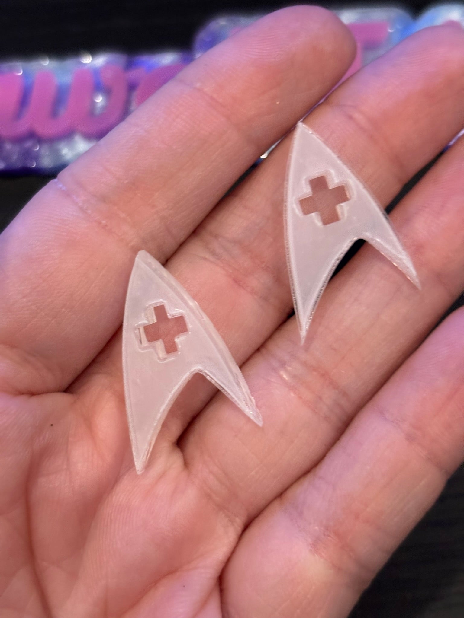 ST explorer's stud earring or pin molds palette