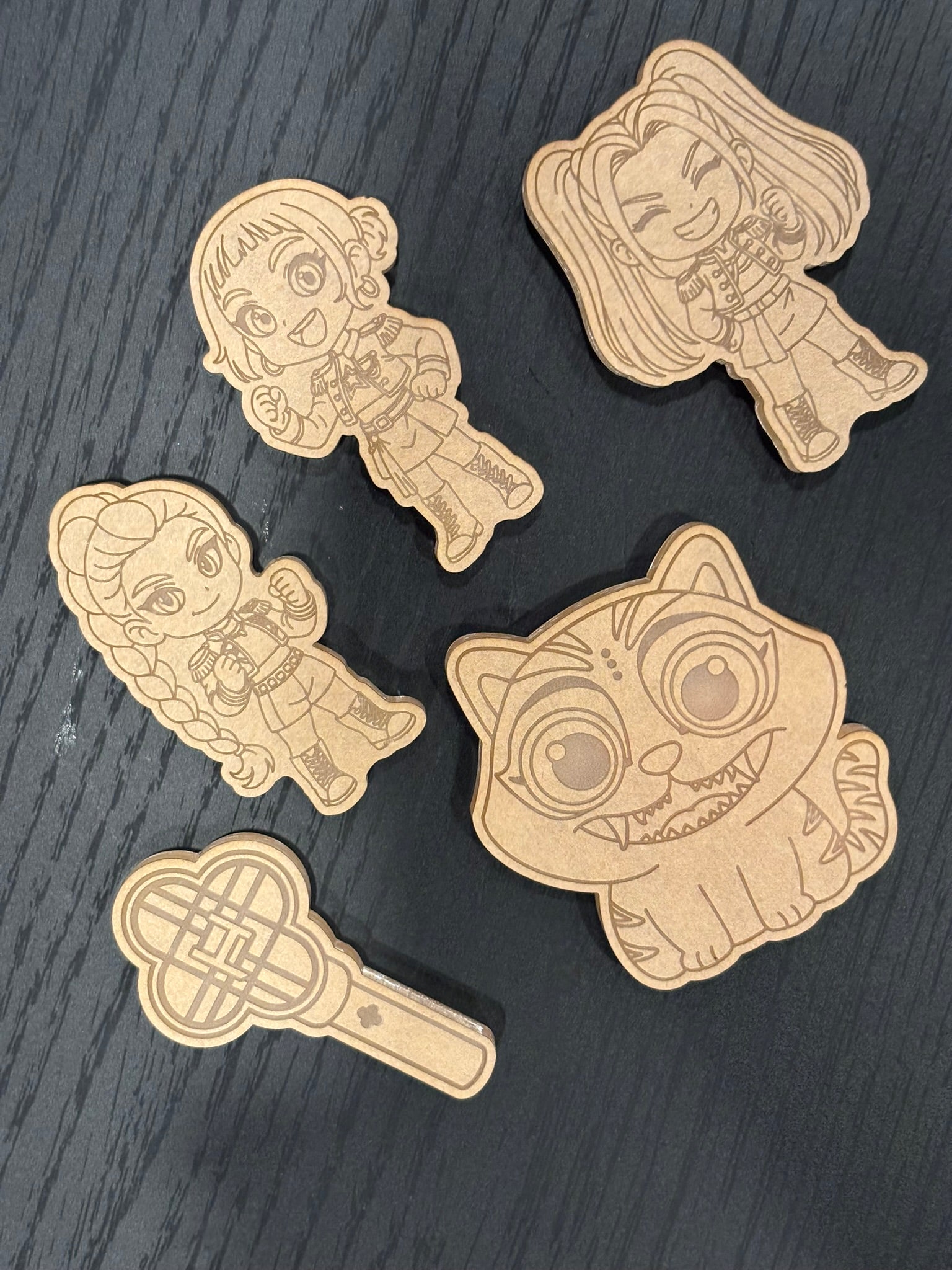 Kpop girls flat grip keychain molds palette