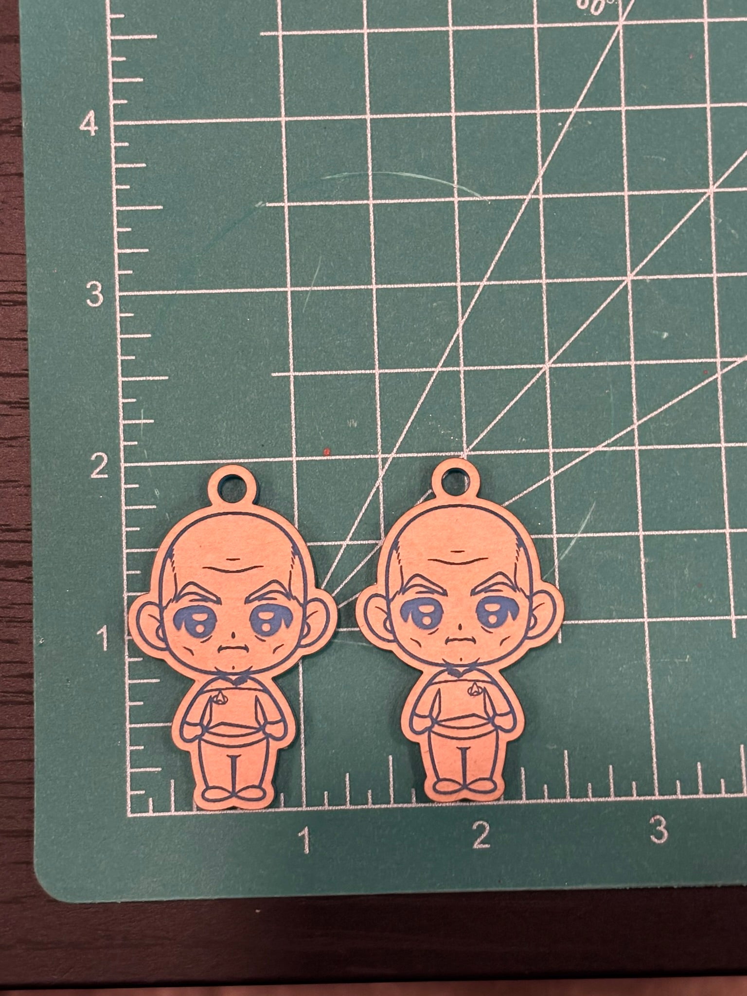 ST explorer's earrings molds palette