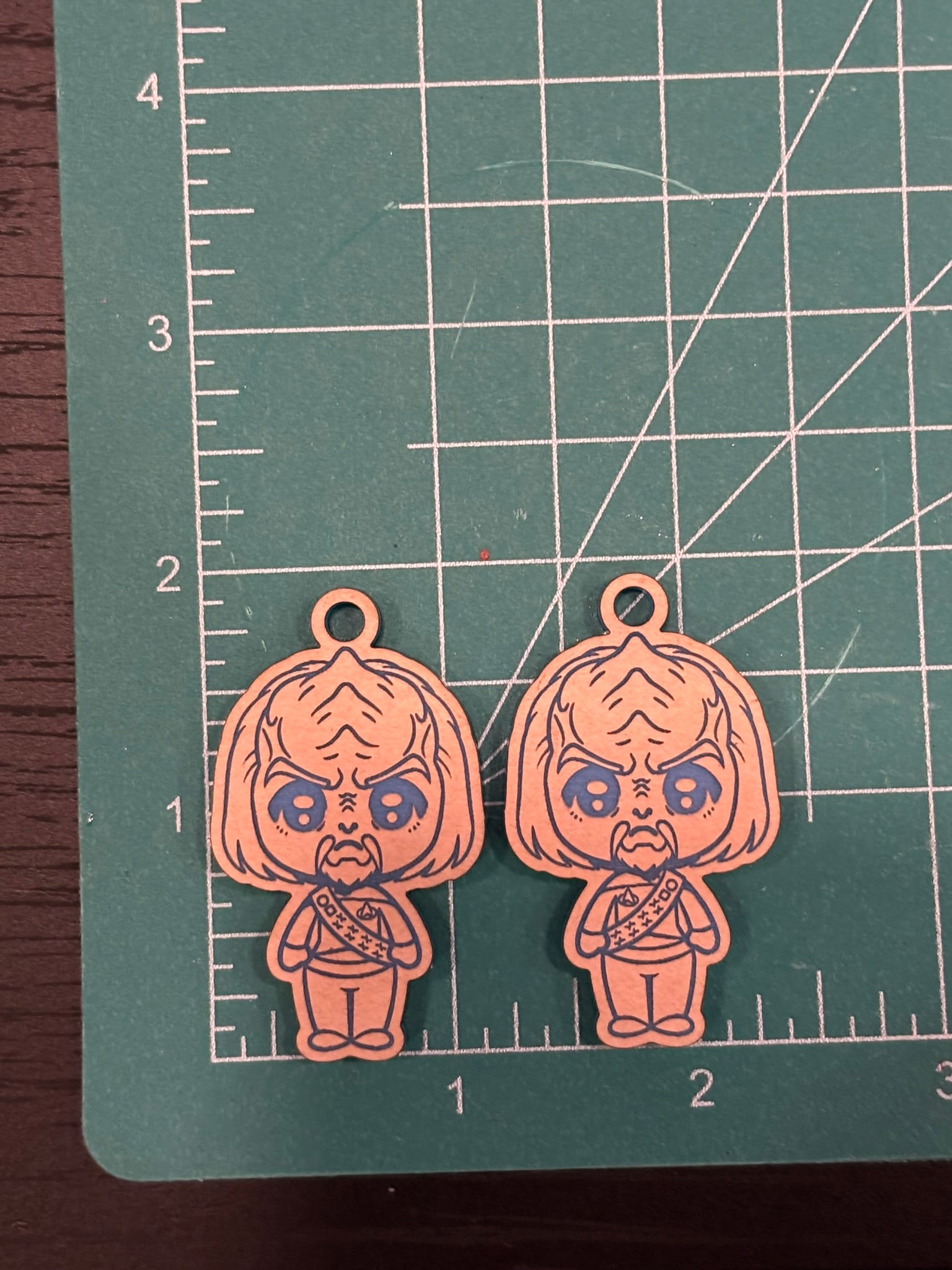 ST explorer's earrings molds palette
