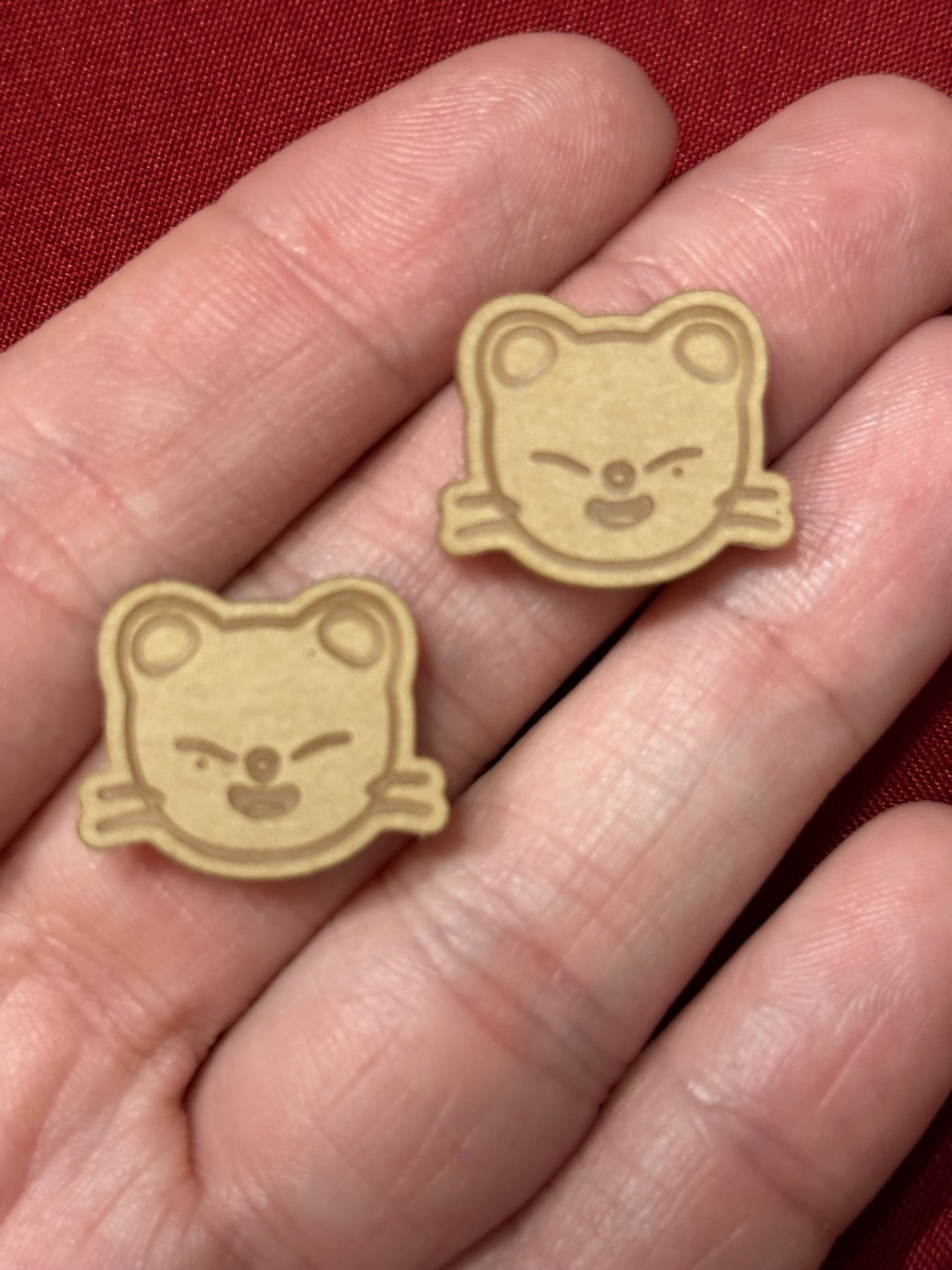 Kpop skzoo stud earrings molds palette