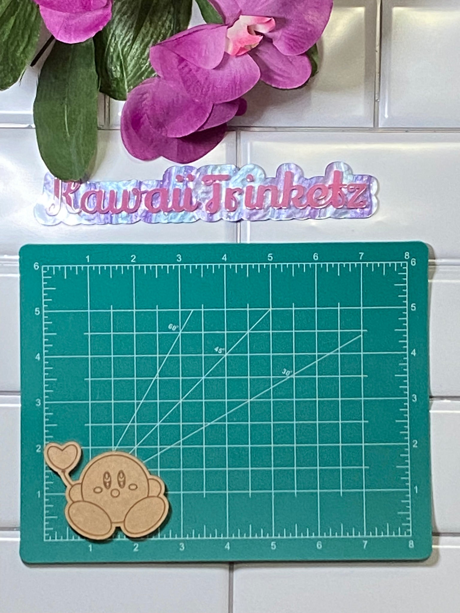 Hearts pink ball gaming character flat grip keychain molds palette