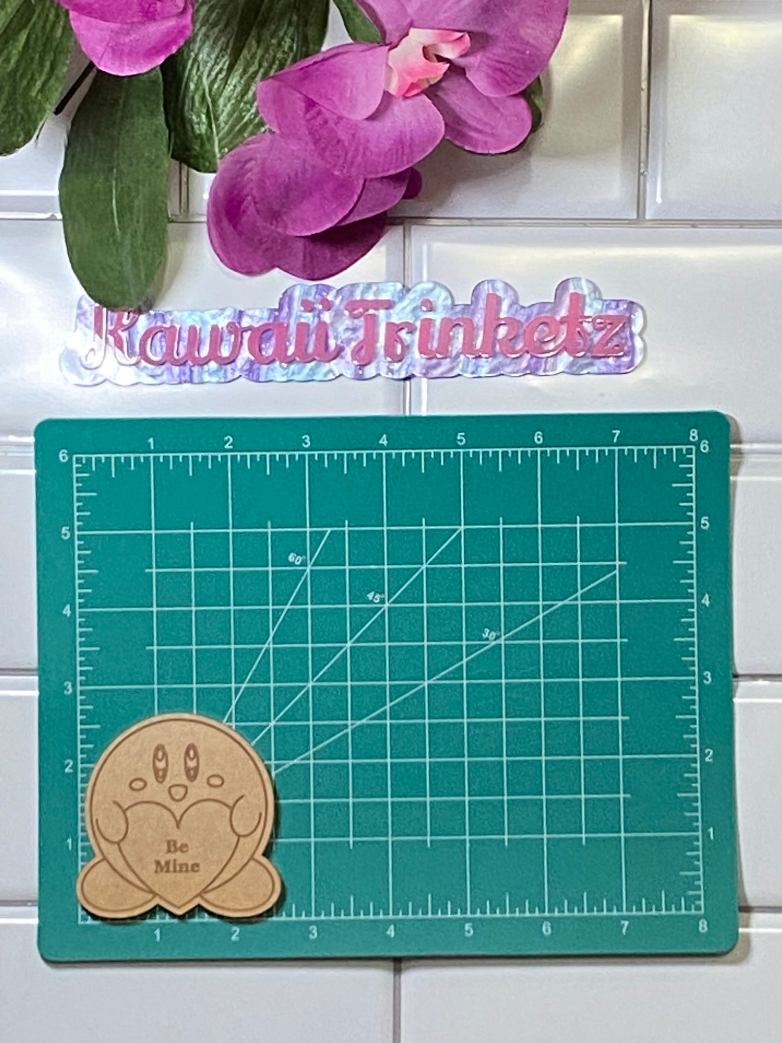 Hearts pink ball gaming character flat grip keychain molds palette